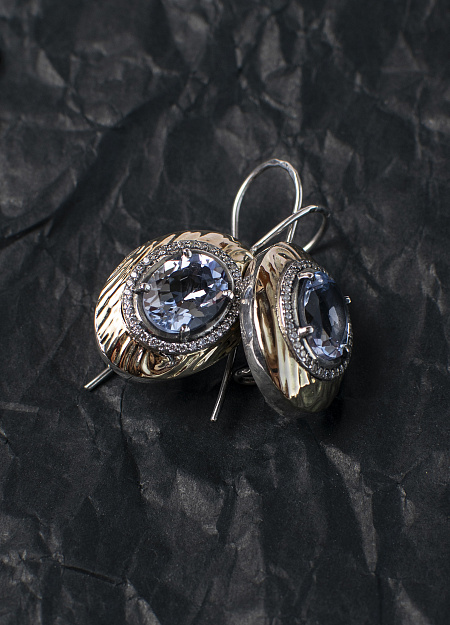 Brincos com Aquamarine